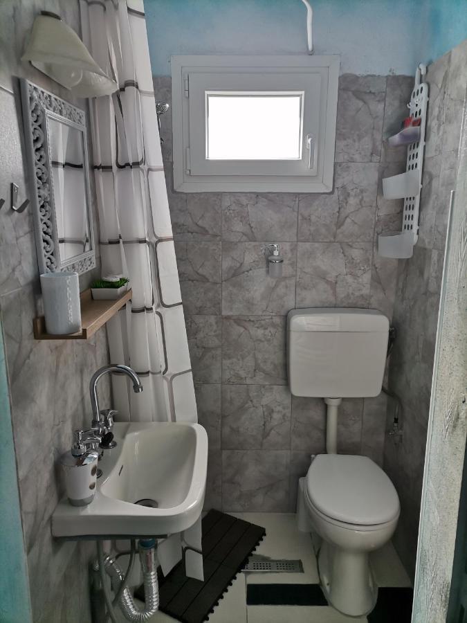 Frasta'S Rose Apartment Plaka  Luaran gambar